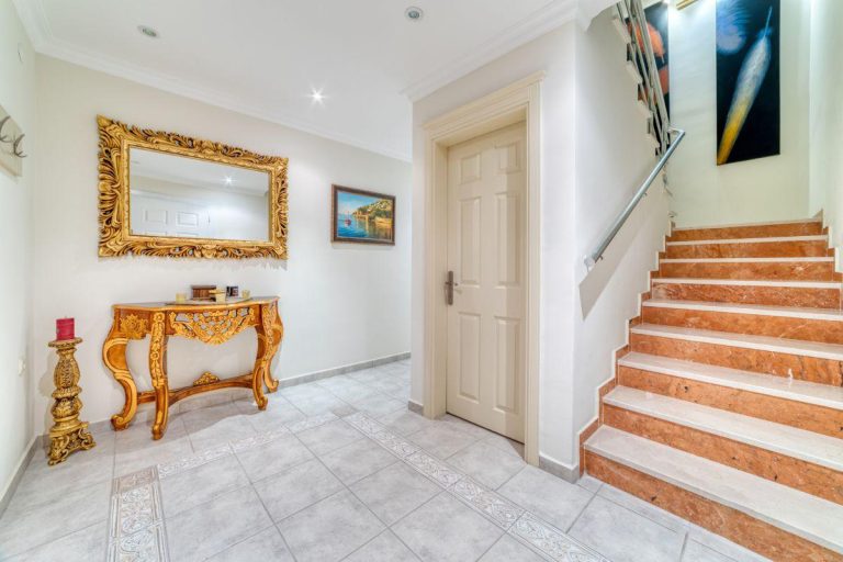 Realco Sun Paradise Duplex
